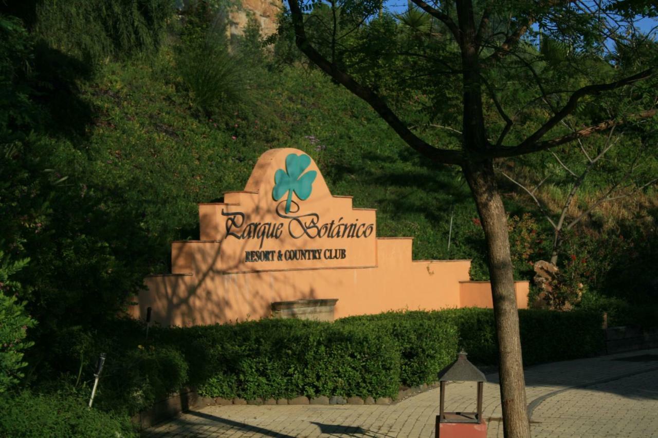 Apartamento En Magnifico Resort - Parque Botanico Estepona Exterior photo